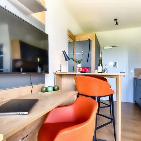 Pfeifente 36 Ferienwohnung Mit Balkon Auf Ruegen アパート