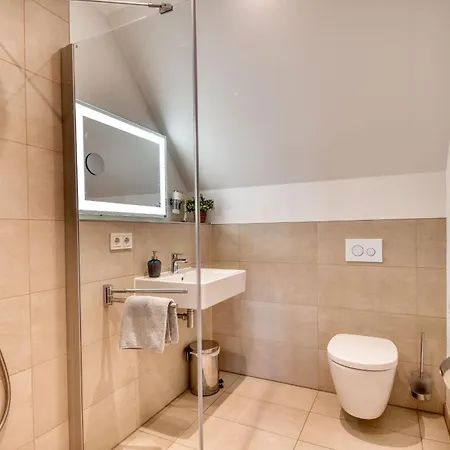 Pfeifente 36 Ferienwohnung Mit Balkon Auf Ruegen アパート プットブス
