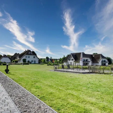 Pfeifente 36 Ferienwohnung Mit Balkon Auf Ruegen *