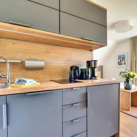 Pfeifente 36 Ferienwohnung Mit Balkon Auf Ruegen アパート